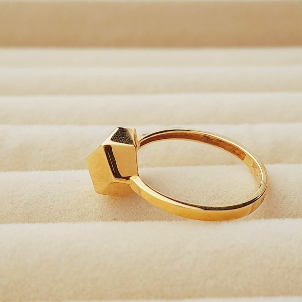Geometric Ring in 18k Yellow Gold