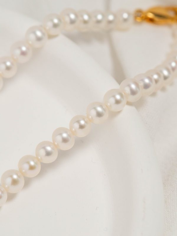 18k Elegant Pearl & Diamond Necklace