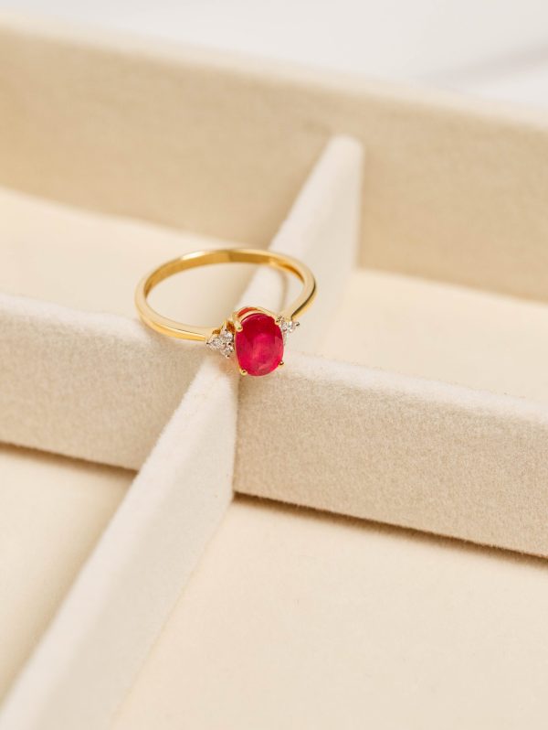 18k 3-Stone Diamond & Ruby Ring