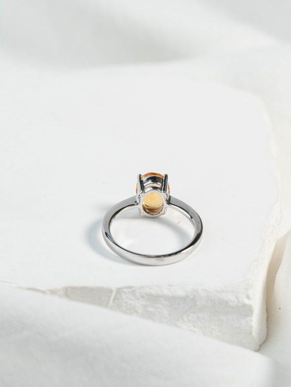 18k Solitaire Oval-Cut Citrine Ring