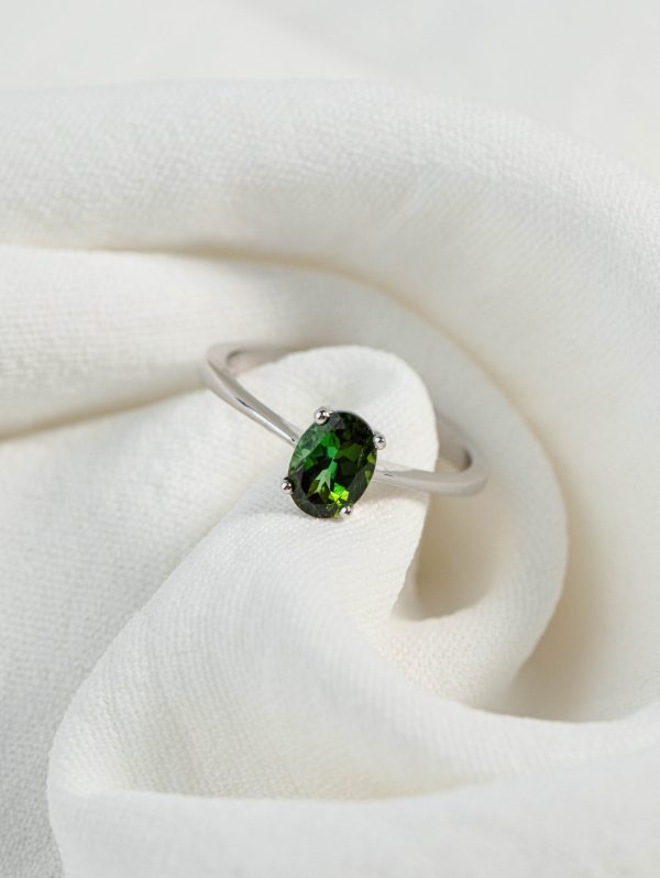 18k Oval-Cut Dainty Green Tourmaline Ring