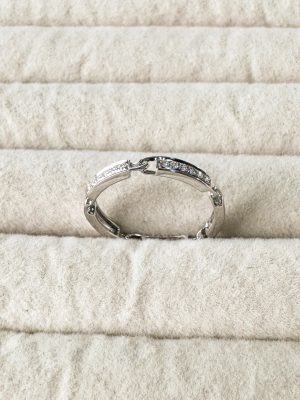 18k Figaro Interlocked Diamond Bar Women's Band