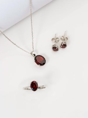 18k Oval-Cut Garnet Set