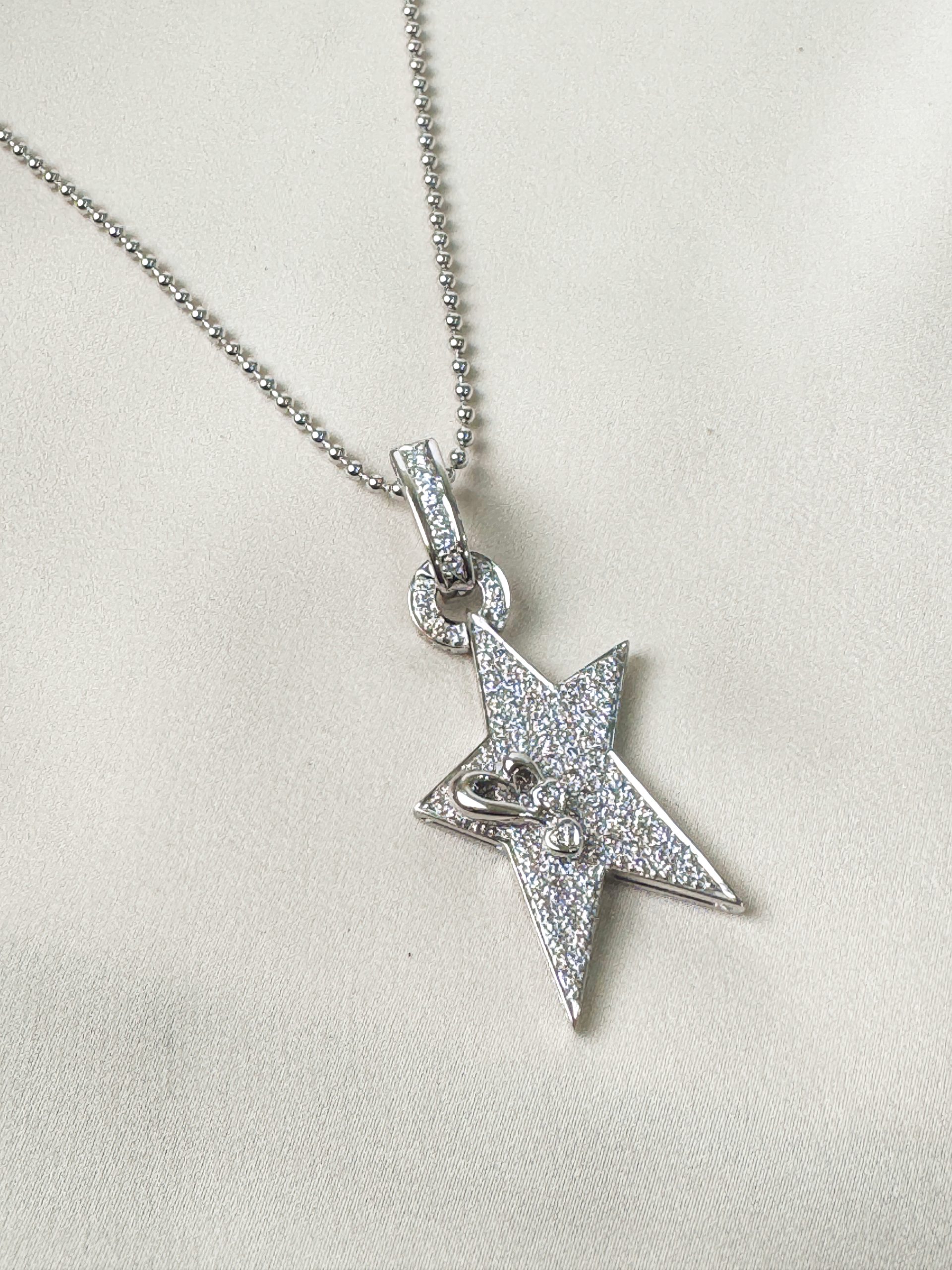 18k Y2k Star Diamond Pendant with Heart Detail