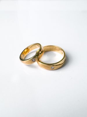 18k Couple's Brushed Crossover Wedding Band with Flush-Set Diamond